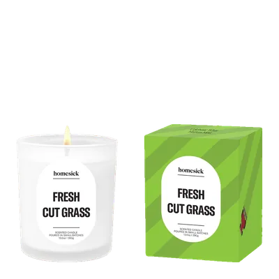 Fresh Cut Grass candle by Homesick