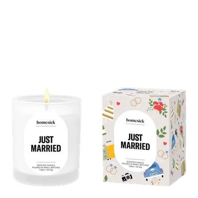 Just Married candle by Homesick